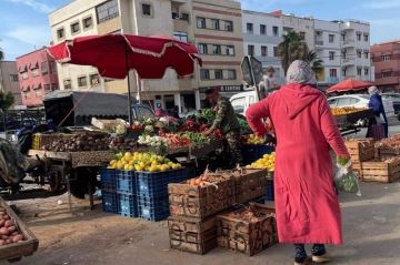تجار وباعة بالحي الحسني يطالبون بالتسوية.. شنكيط يسائل وزير الداخلية تجار وباعة بالحي الحسني يطالبون بالتسوية.. شنكيط يسائل وزير الداخلية