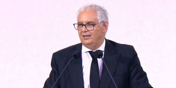 بركة ينشد أغلبية قوية ومقاربة جديدة تنهي أزمة الثقة لدى المغاربة بركة ينشد أغلبية قوية ومقاربة جديدة تنهي أزمة الثقة لدى المغاربة