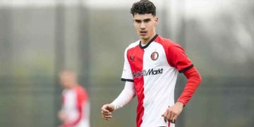 مصدر جامعي يرد على أنباء اقتراب شاكيل فان بيرسي من اللعب للمغرب