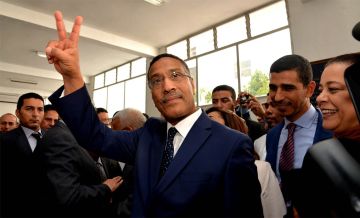 استقالات وتجميد عضويات تهزان نقابة موخاريق استقالات وتجميد عضويات تهزان نقابة موخاريق