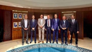 فيدرالية الناشرين تحذر من الإشارات السلبية للجنة المؤقتة للمجلس الوطني للصحافة فيدرالية الناشرين تحذر من الإشارات السلبية للجنة المؤقتة للمجلس الوطني للصحافة
