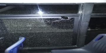 مجهولون يرشقون حافلة لنقل المسافرين بالحجارة بالعرائش مجهولون يرشقون حافلة لنقل المسافرين بالحجارة بالعرائش