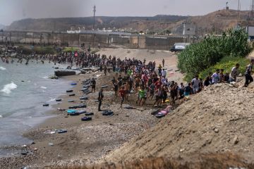 وزير العدل المغربي يطالب بعودة القاصرين المغاربة ويحمل إسبانيا المسؤولية وزير العدل المغربي يطالب بعودة القاصرين المغاربة ويحمل إسبانيا المسؤولية