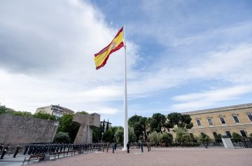 إسبانيا تمهل إيطاليا حتى الأحد القادم لرفع الضوابط الحدودية قبل اتخاذ إجراءات مضادة إسبانيا تمهل إيطاليا حتى الأحد القادم لرفع الضوابط الحدودية قبل اتخاذ إجراءات مضادة