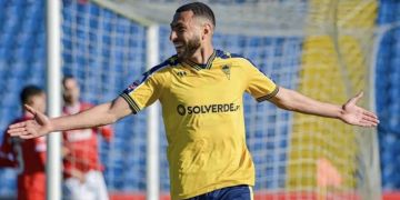 المغربي يانيس بكراوي ينقذ إستوريل من الهزيمة أمام فاماليكاو