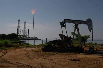 موجة شراء آسيوية تقفز بأسعار النفط الخام في الشرق الأوسط موجة شراء آسيوية تقفز بأسعار النفط الخام في الشرق الأوسط