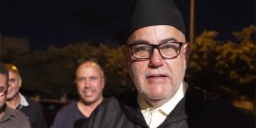يتقدمهم بنكيران.. قيادات البيجيدي تتوافد على مقر الحزب وحامي الدين يكشف النتائج الأولية -فيديو يتقدمهم بنكيران.. قيادات البيجيدي تتوافد على مقر الحزب وحامي الدين يكشف النتائج الأولية -فيديو