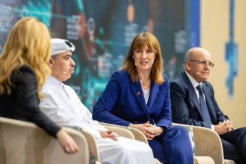 وزيرة الخزانة البريطانية: سننجز اتفاق التجارة مع دول الخليج وزيرة الخزانة البريطانية: سننجز اتفاق التجارة مع دول الخليج