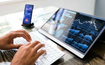 عمان والإمارات القابضة تضاعف أرباحها عن 9 أشهر بدعم الإيرادات عمان والإمارات القابضة تضاعف أرباحها عن 9 أشهر بدعم الإيرادات