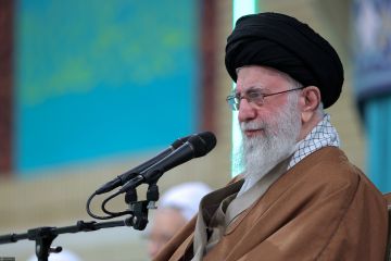 هل خامنئي متفائل أم متشائم بشأن مفاوضات مسقط؟