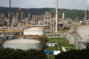 شركات التكرير الهندية المملوكة للدولة تسعى لاستعادة تدفق النفط الروسي شركات التكرير الهندية المملوكة للدولة تسعى لاستعادة تدفق النفط الروسي