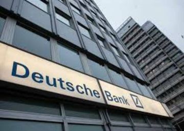 الشرطة الألمانية تداهم مقرات دويتشه بنك للتحقيق في غسيل الأموال الشرطة الألمانية تداهم مقرات دويتشه بنك للتحقيق في غسيل الأموال