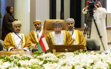 سلطنة عمان تشارك في اجتماع التعاون البترولي الخليجي وتؤكد أهمية أمن الإمدادات سلطنة عمان تشارك في اجتماع التعاون البترولي الخليجي وتؤكد أهمية أمن الإمدادات