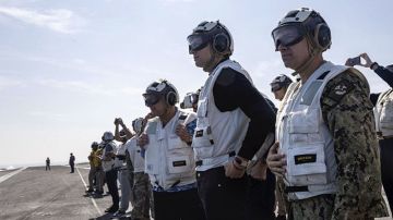 ويتكوف وكوشنر يبعثان لإيران رسالة قوة بعد مفاوضات عمان (فيديو)