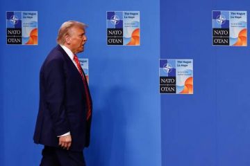 ترامب يصف حلفاء الناتو بـ الجبناء لرفضهم المشاركة بتأمين هرمز ترامب يصف حلفاء الناتو بـ الجبناء لرفضهم المشاركة بتأمين هرمز