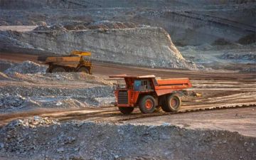 أسعار المنتجين في عمان ينخفض 3.3 في الربع الرابع من عام 2025