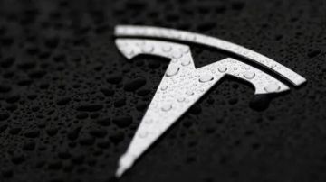 مخاوف من استمرار تراجع تسليمات تسلا للعام الثالث على التوالي