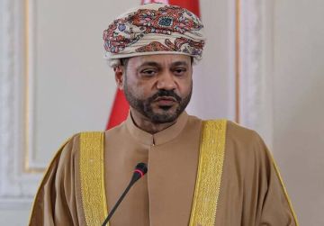 وزير خارجية عمان يدعو إلى تكثيف الجهود الدبلوماسية لوقف الحرب في الشرق الأوسط