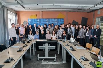 بمشاركة RT Arabic.. ندوة دولية في سانت بطرسبرغ تعمق الوجود العماني في الذاكرة والمشهد الإعلامي