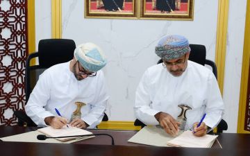 سلطنة عمان توقع 4 عقود استثمارية في الاستزراع السمكي