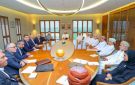 مسقط وطهران تبحثان تأمين الملاحة في هرمز