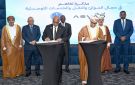 عمان والسودان تبحثان تعزيز التعاون في النقل والموانئ وتوقعان مذكرة تفاهم