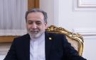 وزير الخارجية الإيراني يزور سلطنة عمان لبحث تطورات مضيق هرمز