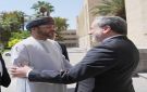 وزير خارجية عمان: نأمل بالإعلان قريبا عن ممر مؤقت عبر هرمز وترتيبات لاستعادة الملاحة