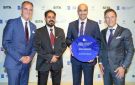 مطارا مسقط وصلالة يحصدان 9 جوائز عالمية في تجربة المسافر - om