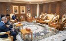 سلطنة عمان وجمهورية أوزبكستان تبحثان تسريع التعاون التجاري والاستثماري