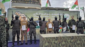 حماس: المقاومة أنهت إحصاء الأسرى الأحياء تمهيدا لتسليمهم عبر 3 محاور حماس: المقاومة أنهت إحصاء الأسرى الأحياء تمهيدا لتسليمهم عبر 3 محاور