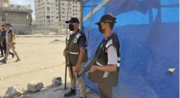 مصدر أمني يكشف: عدد من الخارجين عن القانون سلموا أنفسهم لأمن المقاومة مصدر أمني يكشف: عدد من الخارجين عن القانون سلموا أنفسهم لأمن المقاومة