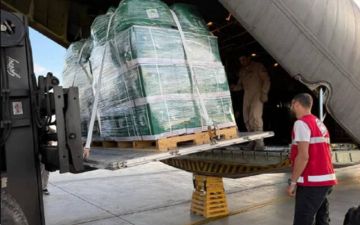 وصول الطائرة الإغاثية السعودية الـ67 إلى العريش لدعم الشعب الفلسطيني في غزة وصول الطائرة الإغاثية السعودية الـ67 إلى العريش لدعم الشعب الفلسطيني في غزة