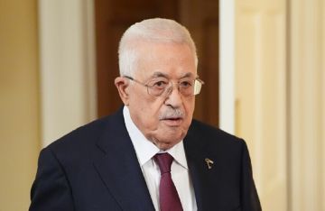 عباس يحدد من سيرأس السلطة الفلسطينية حال شغور المنصب عباس يحدد من سيرأس السلطة الفلسطينية حال شغور المنصب
