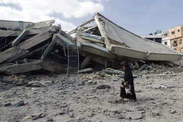 ابنها جندي في البحرية الأمريكية.. ترامب يخرج فلسطينية سرا من جحيم غزة ابنها جندي في البحرية الأمريكية.. ترامب يخرج فلسطينية سرا من جحيم غزة