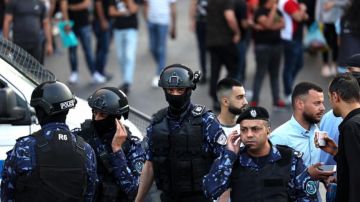 تقرير بعد منشورات مفبركة ضده.. السلطة تصدر أمر استدعاء للحقوقي كراجة تقرير بعد منشورات مفبركة ضده.. السلطة تصدر أمر استدعاء للحقوقي كراجة