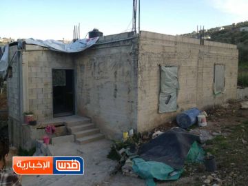 من طوباس: حكاية أسرة أهملها المسؤولون فأقصدها الفقر من طوباس: حكاية أسرة أهملها المسؤولون فأقصدها الفقر