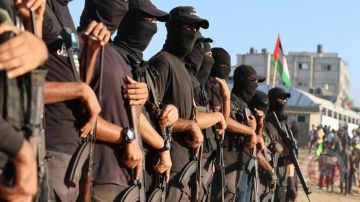 حماس: إسرائيل تمنع طواقمنا من دخول شرق غزة للبحث عن جثامين أسرى حماس: إسرائيل تمنع طواقمنا من دخول شرق غزة للبحث عن جثامين أسرى