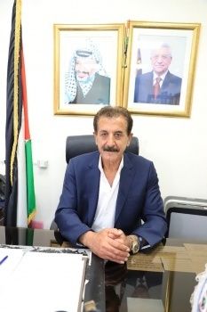 قرار رئاسي بحق مدير عام هيئة المعابر والحدود نظمي مهنا قرار رئاسي بحق مدير عام هيئة المعابر والحدود نظمي مهنا