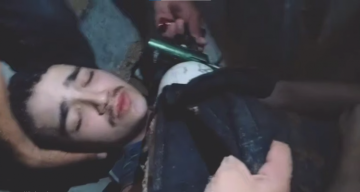 بالفيديو القسام تنشر مشاهد لإنقاذ الأسير عيدان ألكسندر من تحت الأنقاض وتوجه رسالة له ولقيادة الاحتلال