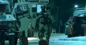 الاحتلال يصيب فلسطينيا بالقدس ويقتحم مناطق متفرقة بالضفة المحتلة