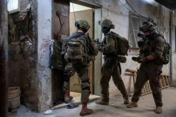 قوات الاحتلال تشن حملة مداهمات واعتقالات بالضفة وهجمات للمستوطنين في رام الله قوات الاحتلال تشن حملة مداهمات واعتقالات بالضفة وهجمات للمستوطنين في رام الله