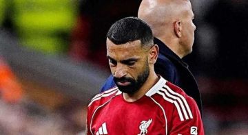 محمد صلاح يحذف صورته بقميص ليفربول.. وآرني سلوت يوجه رسالة محمد صلاح يحذف صورته بقميص ليفربول.. وآرني سلوت يوجه رسالة