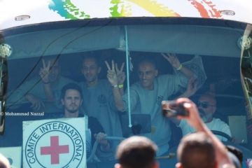 المقاومة تحرر 1966 أسيرا.. الأسرى المحررون ضمن الصفقة يصلون غزة ورام الله