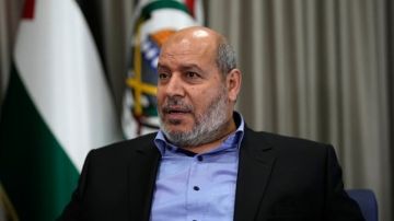 الحية: حماس لن تعطي الاحتلال ذريعة لاستئناف الحرب والنقاش حول السلاح مستمر الحية: حماس لن تعطي الاحتلال ذريعة لاستئناف الحرب والنقاش حول السلاح مستمر