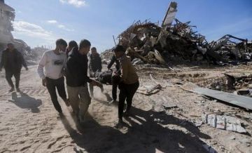 غزة: انتشال مصاب بعد تعرضه لإطلاق نار إسرائيلي شرق مفترق نتساريم