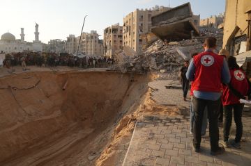 قناة عبرية: ضباط أمريكيون سيقيمون مركز قيادة في غلاف غزة لقيادة قوات دولية قناة عبرية: ضباط أمريكيون سيقيمون مركز قيادة في غلاف غزة لقيادة قوات دولية