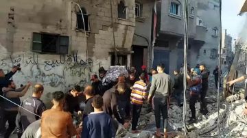 خرق جديد لوقف إطلاق النار: 4 شهداء وقصف مدفعي مكثف على شرق قطاع غزة خرق جديد لوقف إطلاق النار: 4 شهداء وقصف مدفعي مكثف على شرق قطاع غزة