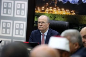 رئيس الوزراء الفلسطيني: على حماس توضيح موقفها حول السلاح رئيس الوزراء الفلسطيني: على حماس توضيح موقفها حول السلاح