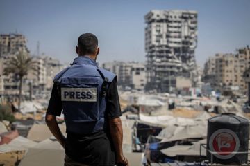 إسرائيل تواصل منع دخول الصحافيين الدوليين إلى غزة لطمس الأدلة إسرائيل تواصل منع دخول الصحافيين الدوليين إلى غزة لطمس الأدلة